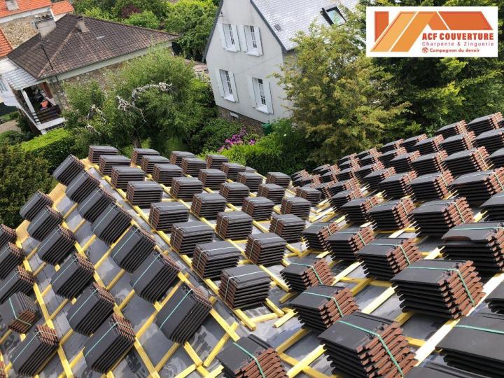 Nous réalisons des surélévations de toiture pour optimiser votre espace.